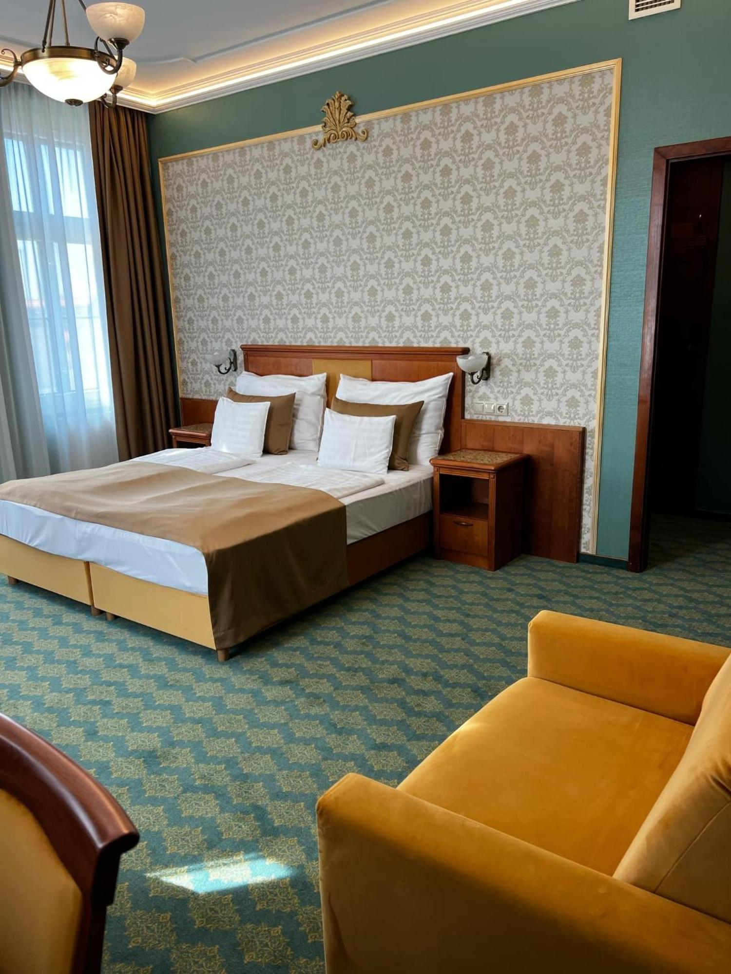 Elizabeth Hotel Gyula Exterior photo